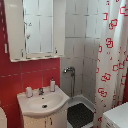 R & P * Mladenovac (Belgrade)